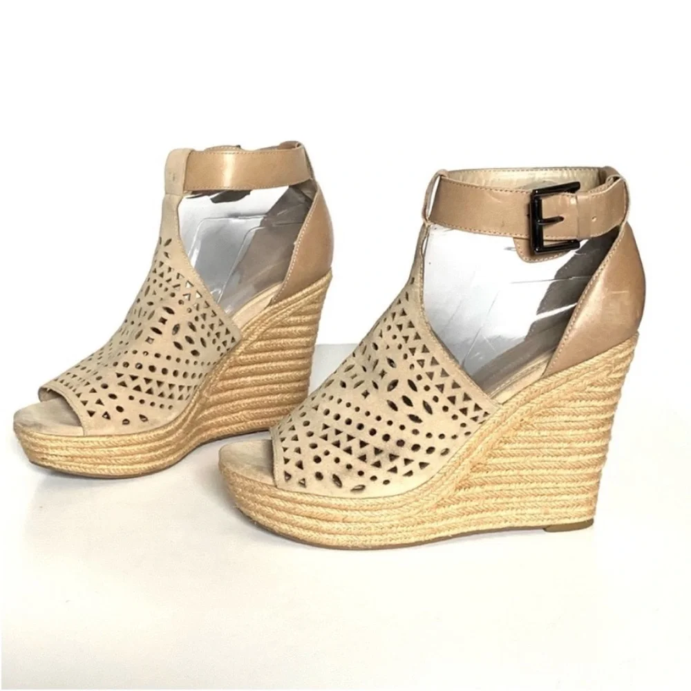Marc Fisher Women's Hasina Perforated Suede Platform Wedge Sandal Size 8.5
